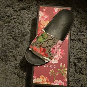 Gucci pursuit slides